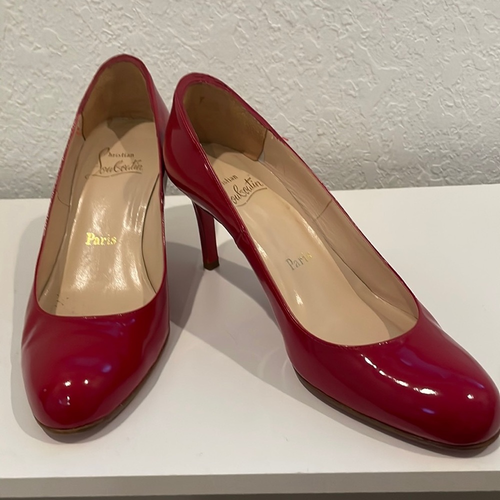 Christian Louboutin red patent leather pump size EU 36